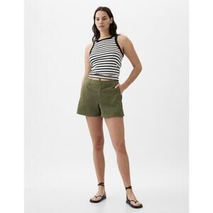 NWT Gap 4” Downtown Khaki Shorts Green Chinos Women’s Size 8 Casual Everyday NEW